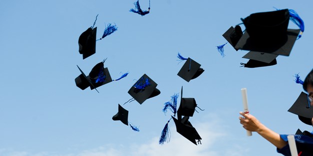 Kep Atma Töreninden Sonraki İlk Durak: Mezuniyet ve Diploma İşlemleri Adım Adım Rehber