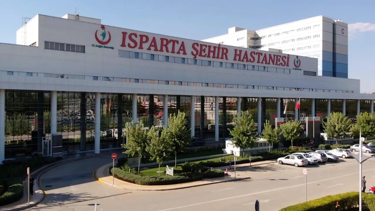 SDÜ ve ISUBÜ Kampüslerine En Yakın Hastaneler