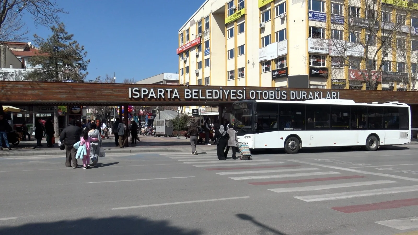Halk Otobüsü Rehberi: Hatlar, Saatler ve Gülkart İşlemleri