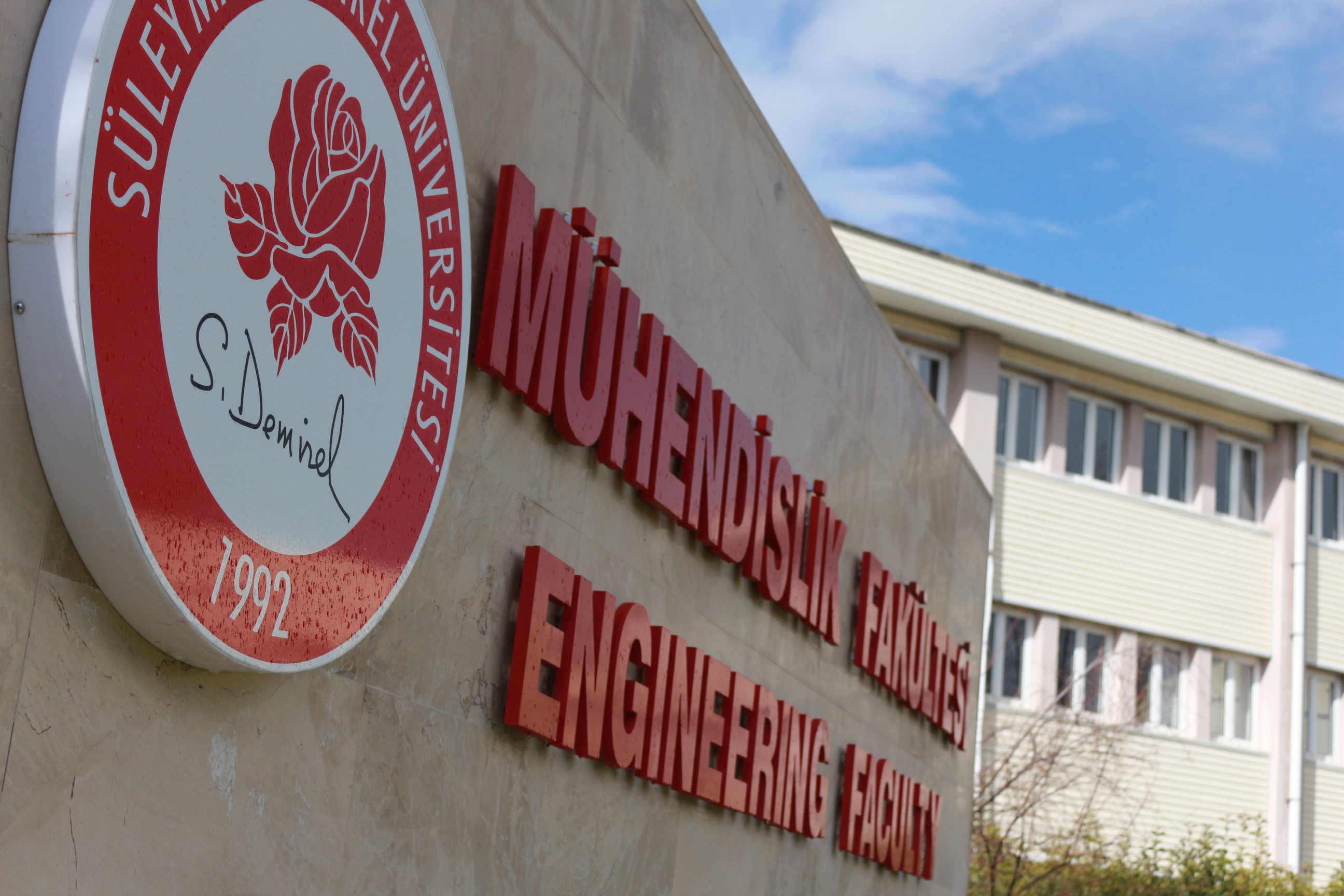 Neden SDÜ Mühendislik Fakültesi Tercih Edilmeli?