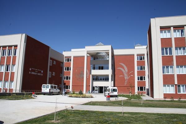 ISUBÜ Ziraat Fakültesi Neden Tercih Ediliyor?
